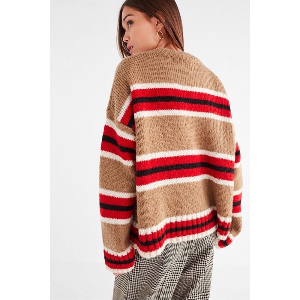 *LAST ONE!* UO Oversized Striped Boyfriend Sweater - Picture 8 of 8